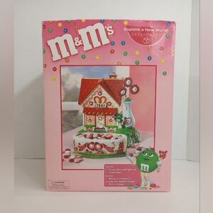 Department 56 M&M's Be Mine Valentine's House Holiday Decor Lights Up